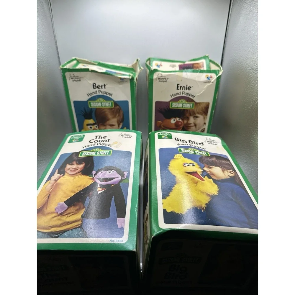 VTG Sesame Street Hand Puppet Lot 4 Bert Ernie Big Bird Count Jim Henson Muppet